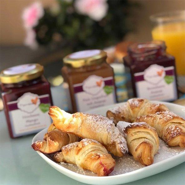 Gefüllte Marmeladen Croissants - Marmeladenherz